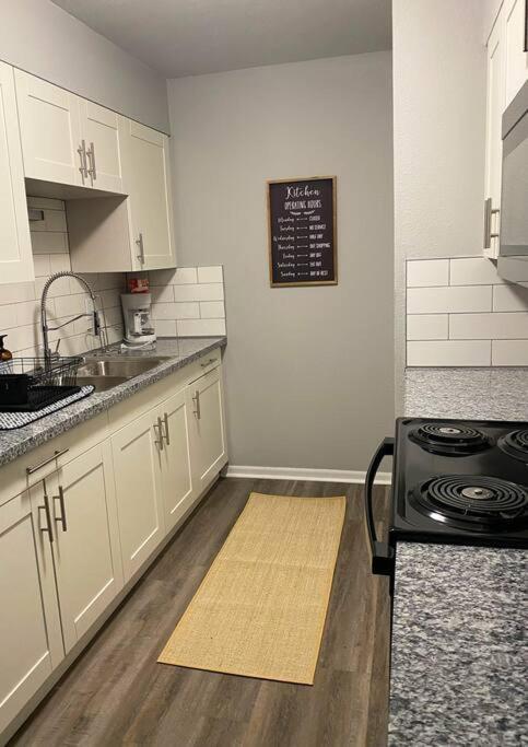 The Mary Lou - 2 Bedroom Apt In Quilt Town, Usa Hamilton Dış mekan fotoğraf